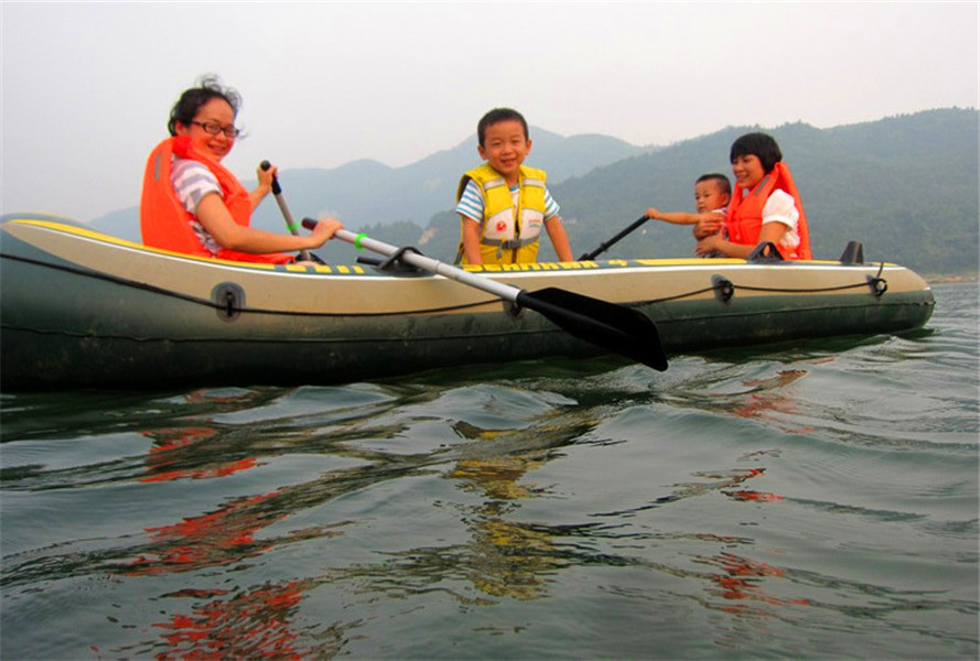 武汉乐农湖畔山庄休闲旅游划船好地方
