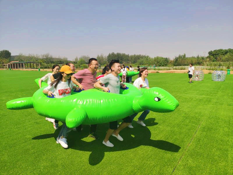 武汉乐农湖畔生态园员工拓展趣味龟兔赛跑