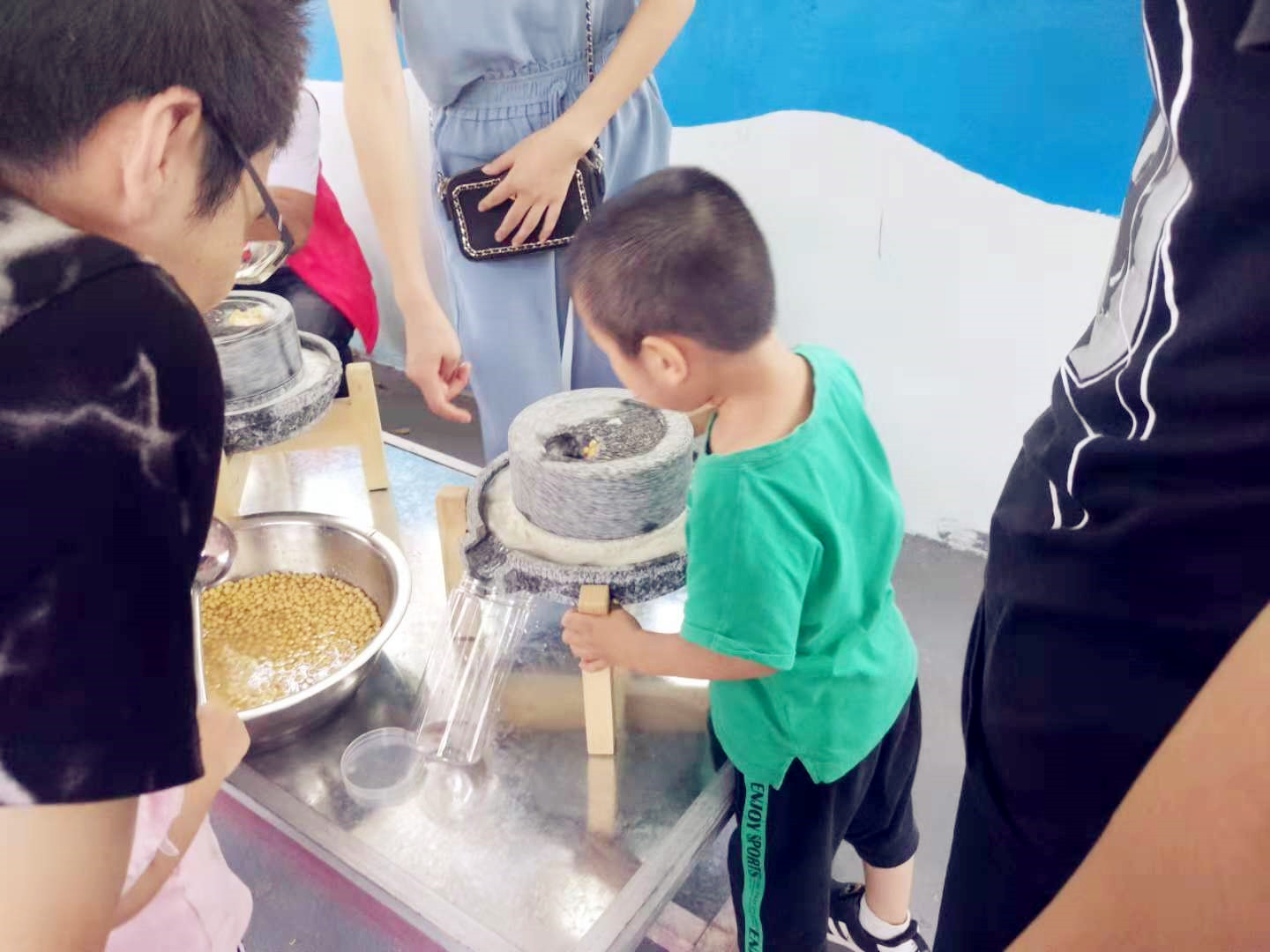 武汉班级出游乐农湖畔生态园