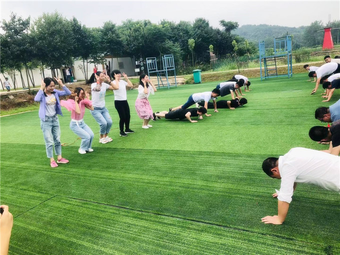武汉员工拓展一日游户外农家乐乐农湖畔生态园