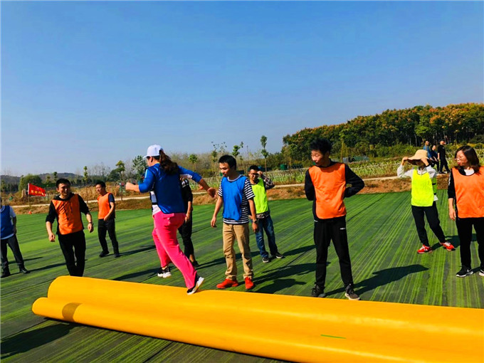 武汉员工拓展障碍4项趣味运动会